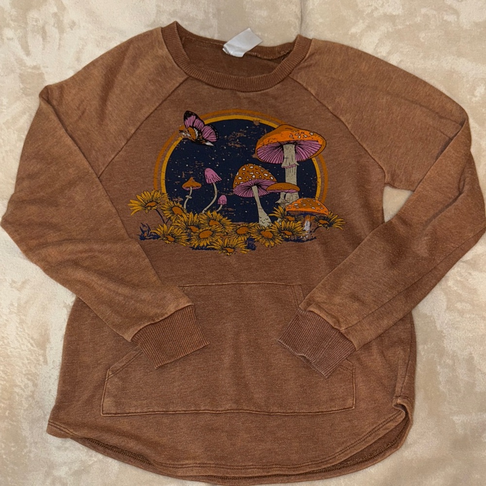 No Boundaries Tan Sweatshirt with mushroom design S (3-5)